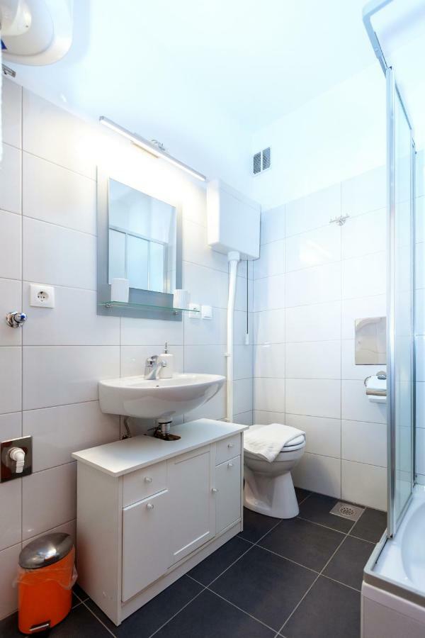 Studio Apartment Toma Сплит Екстериор снимка